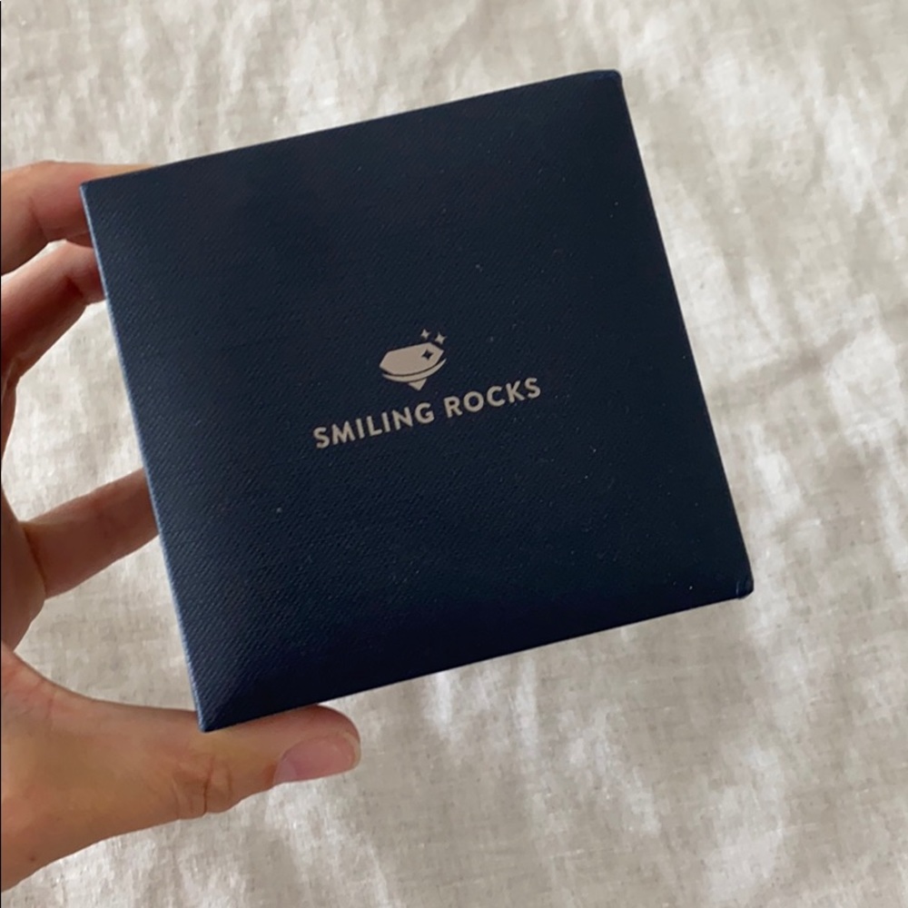 Smiling Rocks Necklace - Picture 4 of 5